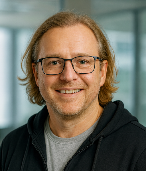 Panos K, is a Smart Home Engineer with great zigbee experience